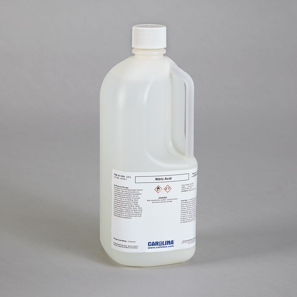 Nitric Acid, 15.6 M (70 v/v), PlasticCoated Safety Bottle, ACS Grade