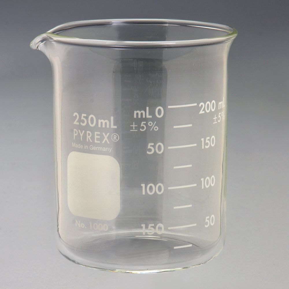 Globe Scientific Globe Glass™ Heavy Duty Low Form Griffin Beaker