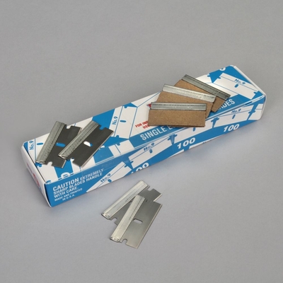 Razor Blades Carbon Steel Pkg 100